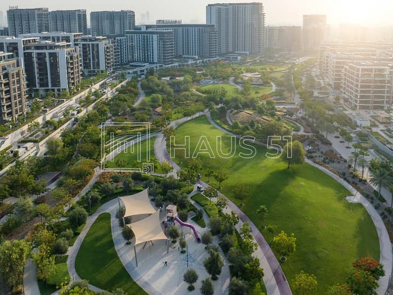 11 Parkside Hills uni P207-9. jpg