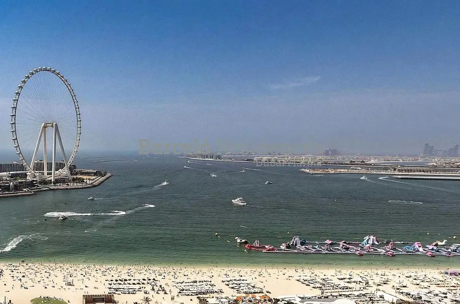 Daily Offer - Large layout - Sea View - Fully Serviced - Two Bedroom Apartment - All Taxes Included - No Commission - Balcony