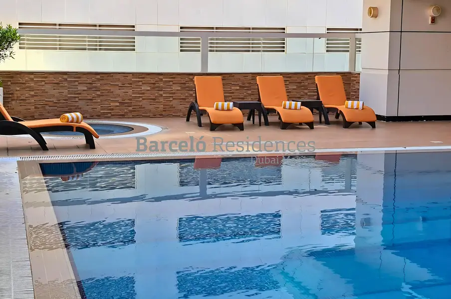 Daily Offer - Large layout - Sea View - Fully Serviced - Two Bedroom Apartment - All Taxes Included - No Commission - Balcony