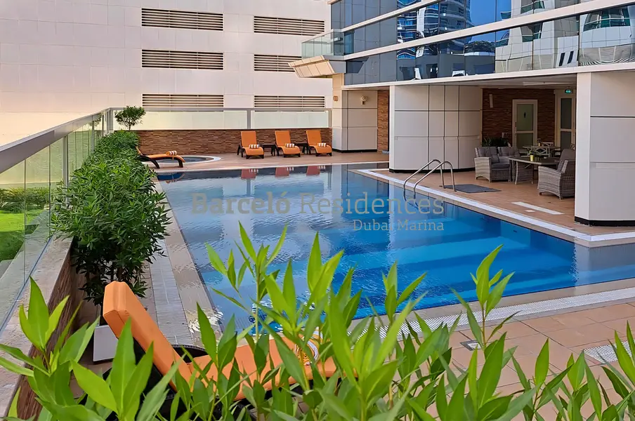 Daily Offer - Large layout - Sea View - Fully Serviced - Two Bedroom Apartment - All Taxes Included - No Commission - Balcony