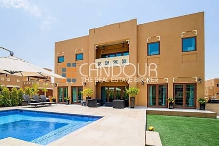 Swimming Pool | Stunning Villa for Sale Swimming Pool | Stunning Villa for Sale