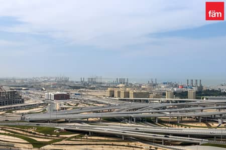 Office for Rent in Jumeirah Lake Towers (JLT), Dubai - Lake View| Ready to movein| Partitioned| Furnished