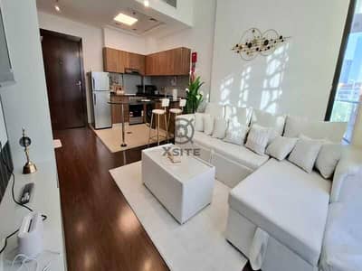 Furnished 1 BR | Elegant Living | Community View
