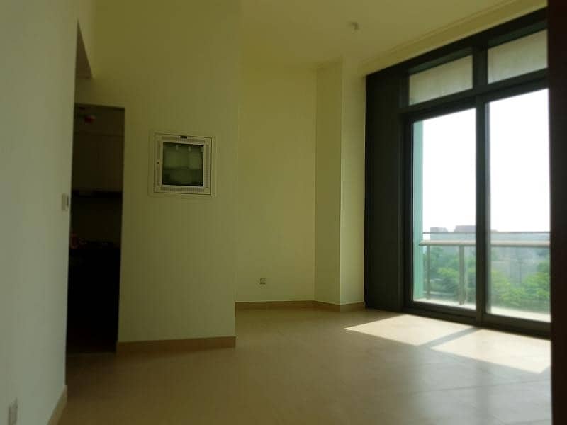 Ready Burj Vista  1br with SeaView on a mid floor