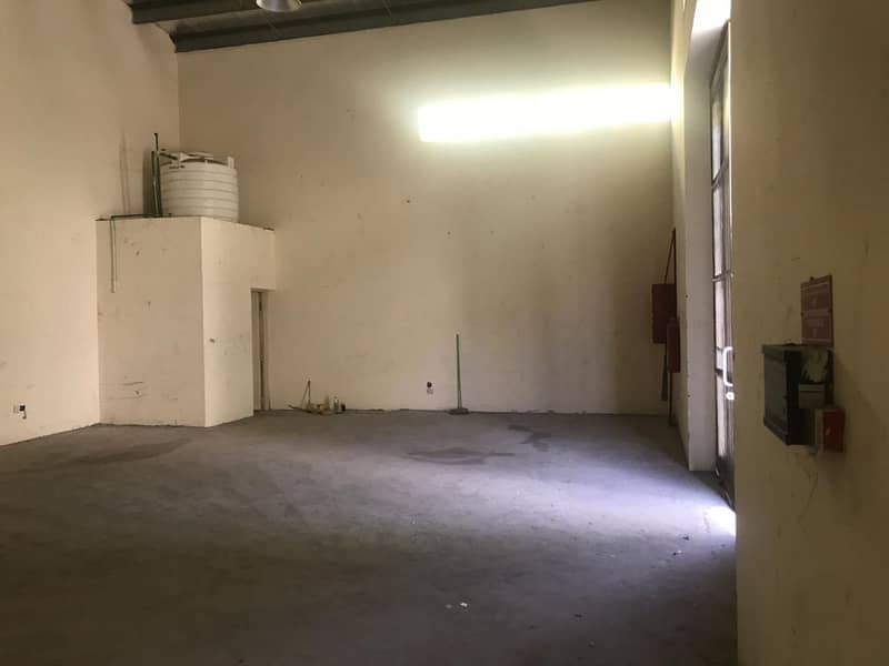 WAREHOUSE @32K, available for RENT in Al-Jurf Industrial Area, Ajman.