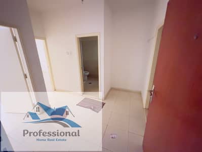 NO DEPOSIT BIG SIZE APARTMENT 1 BHK WITH BALCONY 25 K 6 CHQS SEPARATE HALL FULL FAMILY BUILDING