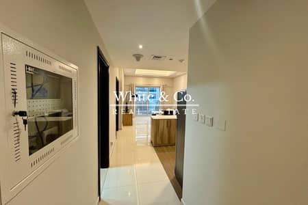 1 Bedroom Flat for Rent in Dubai Sports City, Dubai - High Floor |  Vacant | Fully Furnished