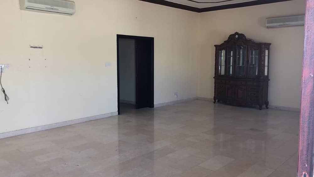 For Rent Villa in Umm Al Quwain - Salmah area (very excellent prices) ******
