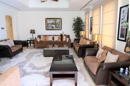 Elegant 5 bhk with private pool!!! Elegant 5 bhk with private pool!!!