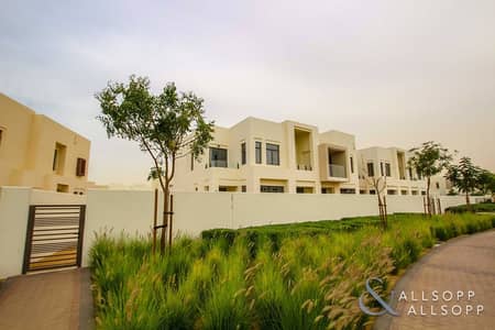 Park Facing | Vacant | Large Plot | 3bed + Maids Park Facing | Vacant | Large Plot | 3bed + Maids