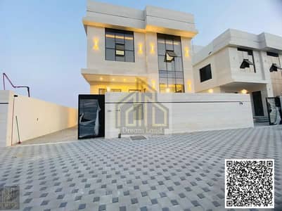 6 Bedroom Villa for Sale in Al Amerah, Ajman - batch_753760737-1066x800. jpg