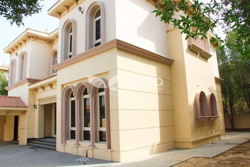 Beautiful 6 Bedrooms Villa for Rent in Al Safa 1