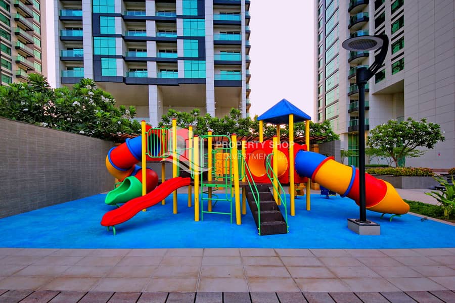 3 abu-dhabi-al-reem-island-marina-square-community-play-ground-2. JPG