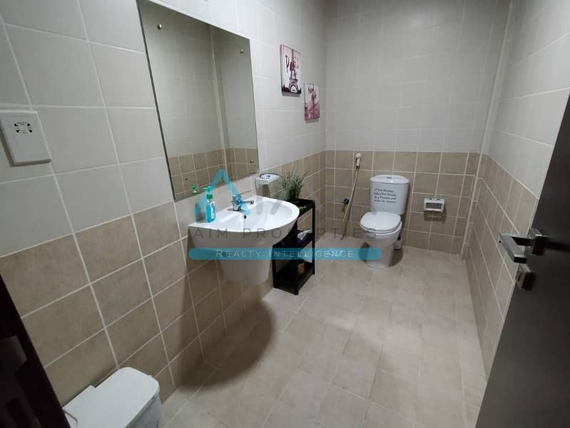 10 08c1dcbc-d49b-423d-89be-626d0dc4cc4d. jpg