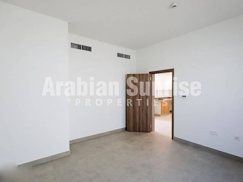 4 Al Ghadeer- Apt -Bedroom-2. JPG