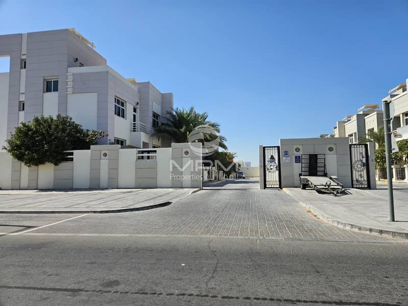 位于穆罕默德-本-扎耶德城,第8区 4 卧室的别墅 120000 AED - 10703966 位于穆罕默德-本-扎耶德城,第8区 4 卧室的别墅 120000 AED - 10703966