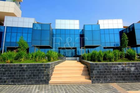 Private Pool and Terrace 4bed+Maid Townhouse Private Pool and Terrace 4bed+Maid Townhouse