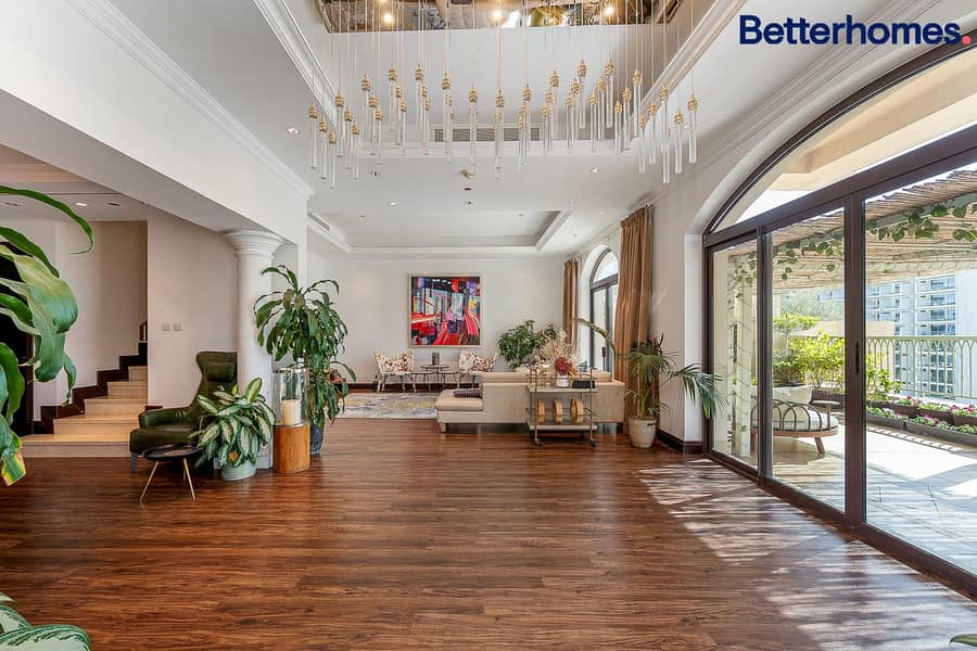 Duplex Penthouse | Upgraded | Large Terrace