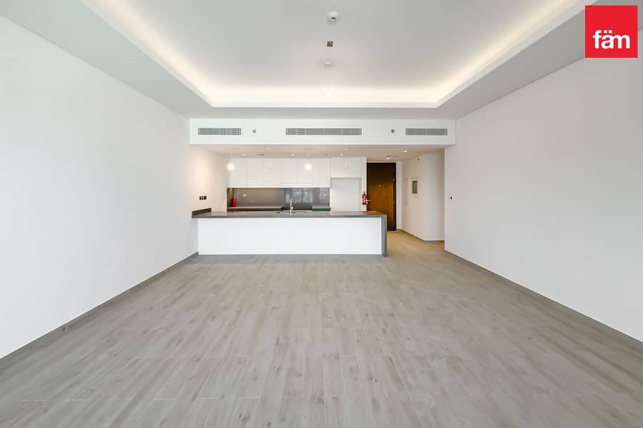 Unique unit | spacious apartment| Prime location Unique unit | spacious apartment| Prime location