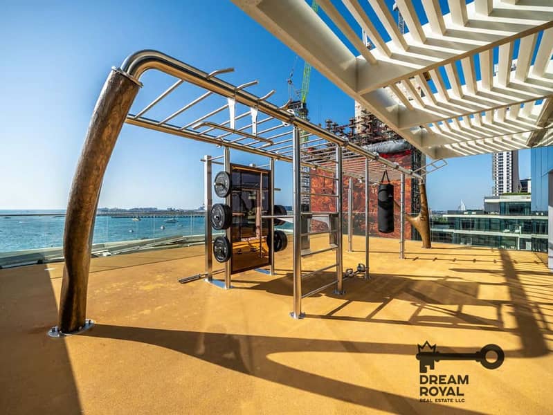 12 JBR_Five_Lux_406_Compressed23. jpg