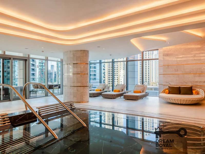 13 JBR_Five_Lux_406_Compressed25. jpg