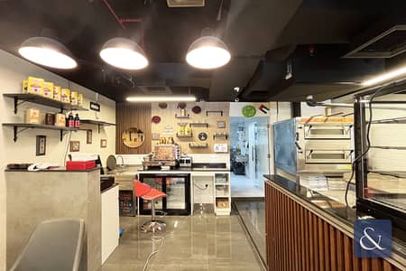 Shop for Sale in Jumeirah Lake Towers (JLT), Dubai - Investment | Lakeshore Tower | Retail