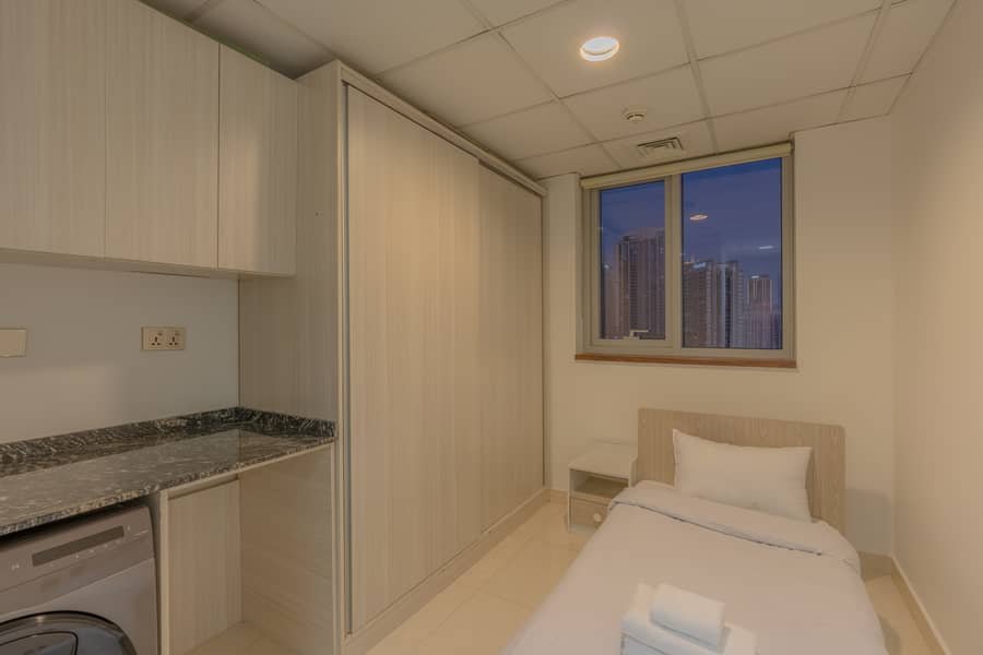 18 MLC01861-HDR. jpg