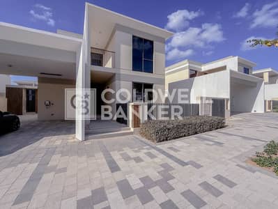5 Bedroom Villa for Rent in Tilal Al Ghaf, Dubai - Luxurious | Garden Suite | Gated Community