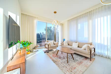Vacant | Fully Furnished | Corner Unit