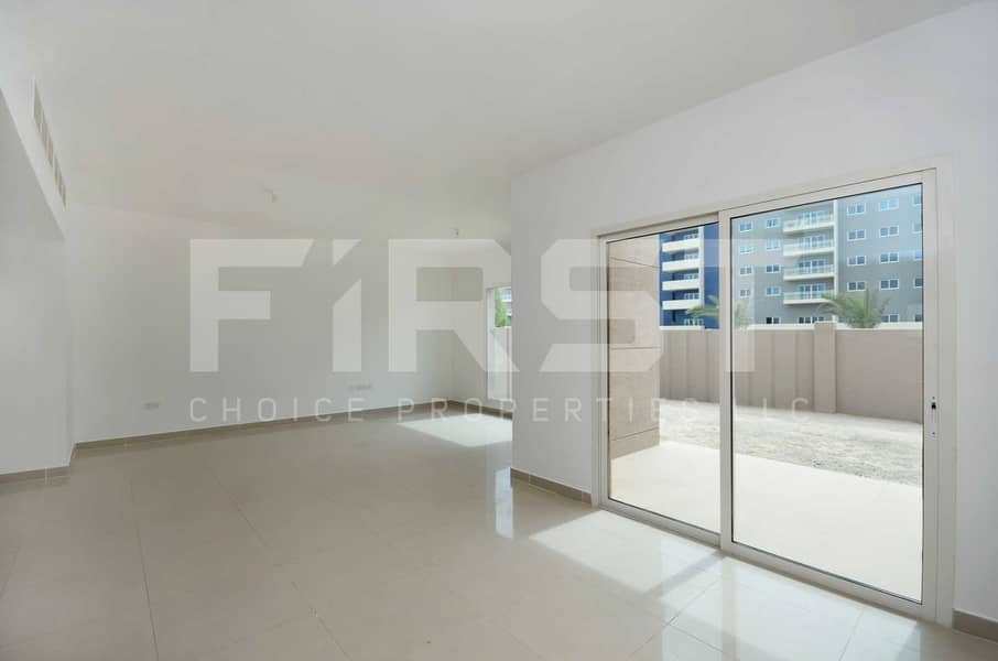8 Internal Photo of 4 Bedroom Villa in Al Reef Villas Al Reef Abu Dhabi UAE  2858 sq (40). jpg