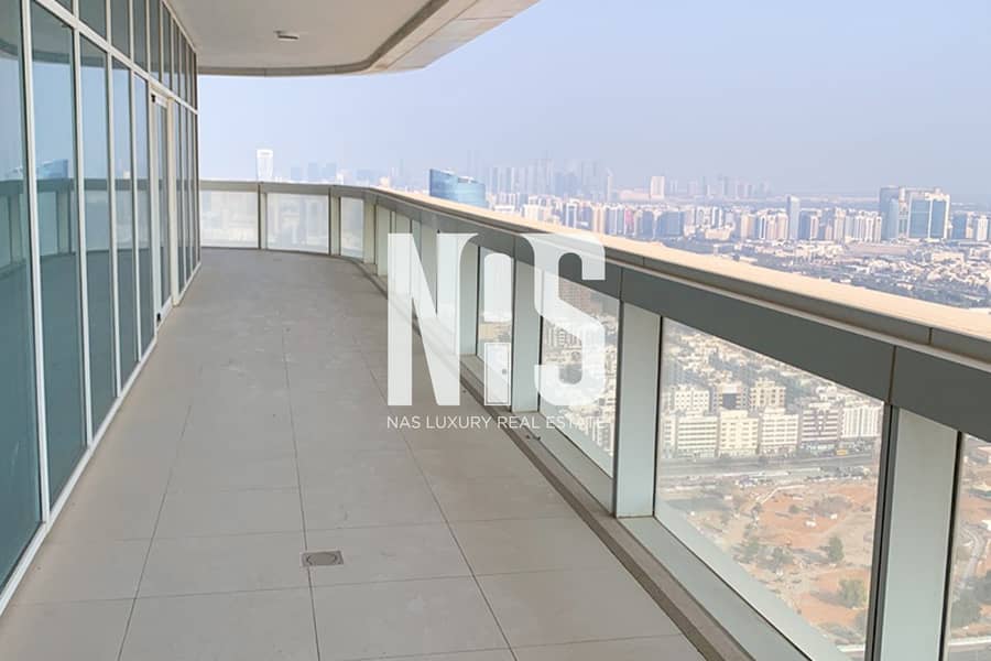 Luxury 4BHK+M / Huge Balcony / Stunning View