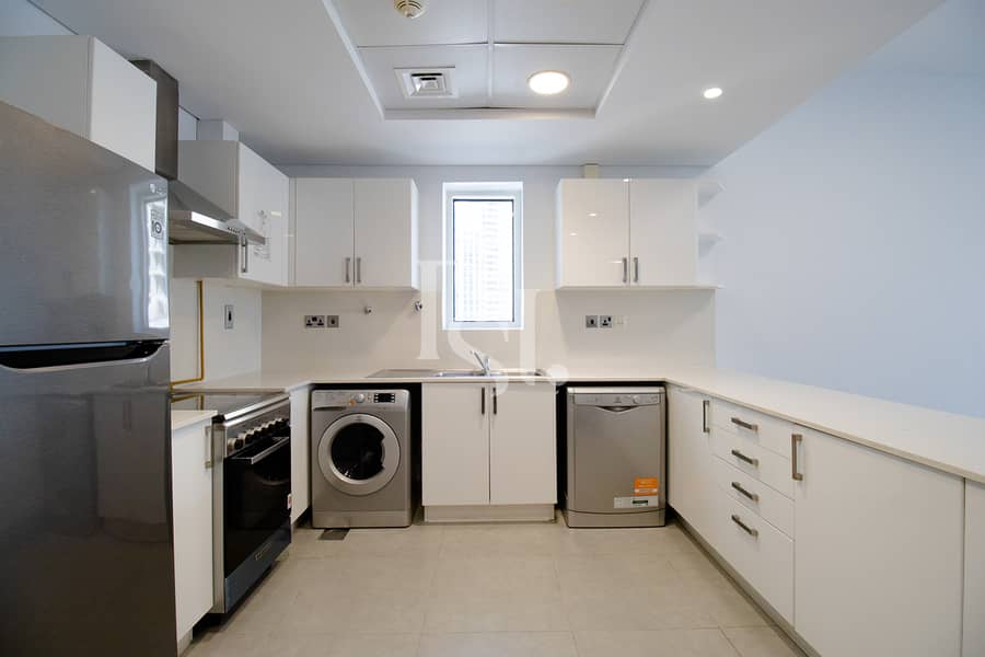 11 boardwalk-residences-al-reem-island-kitchen (2). jpg