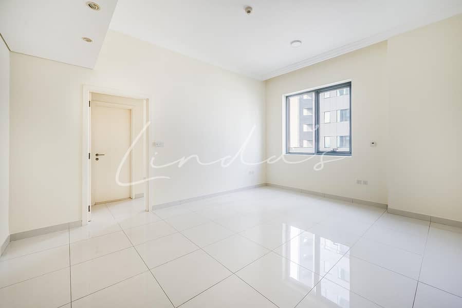 Spacious l 1BR apt l unfurnished