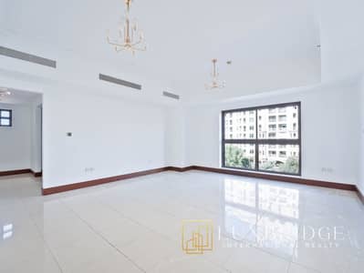 3 Bedroom Flat for Rent in Palm Jumeirah, Dubai - Spacious 3BR | Vacant | Unfurnished