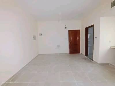 Studio for Rent in Muwaileh Commercial, Sharjah - 1736550288797. jpg