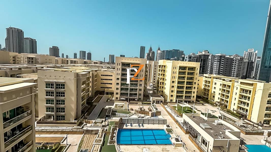 Pool and Community View l High Floor l 2 BR+Study