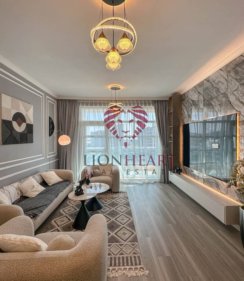 2 living room(1). jpg