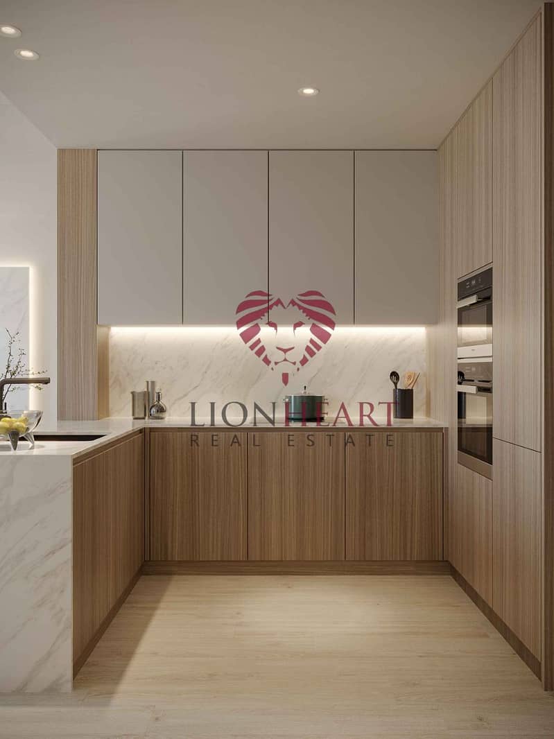 6 Kitchen area. jpg