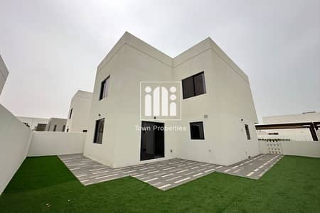 4 Bedroom Villa for Sale in Yas Island, Abu Dhabi - 04. jpg