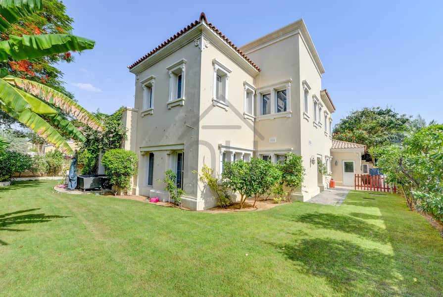 Beautifully Upgraded | Modified To 5 Bedrooms Beautifully Upgraded | Modified To 5 Bedrooms