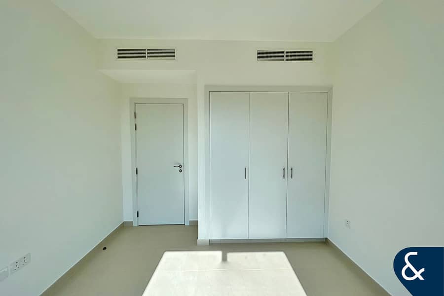 Exclusive | Single Row | Landscaped Garden - Image 11