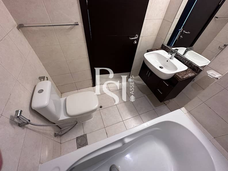 10 Mangrove. Abu Dhabi. Reem. Sea . bEACH . pARKING. Closed Kitchen (10). jpg