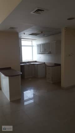 CHEAPEST 2 BED APT, BALCONY, PARKING, OPPOSITE  METRO, FULL  LAKEVIEW