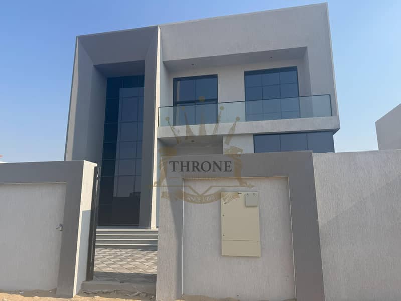 Вилла в Аль Авир, 5 спален, 280000 AED - 10590837