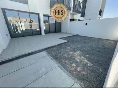 3 Bedroom Villa for Rent in Dubailand, Dubai - e4f84fb0-6bc8-4a27-ad6e-7fc5ea16623e. jpg