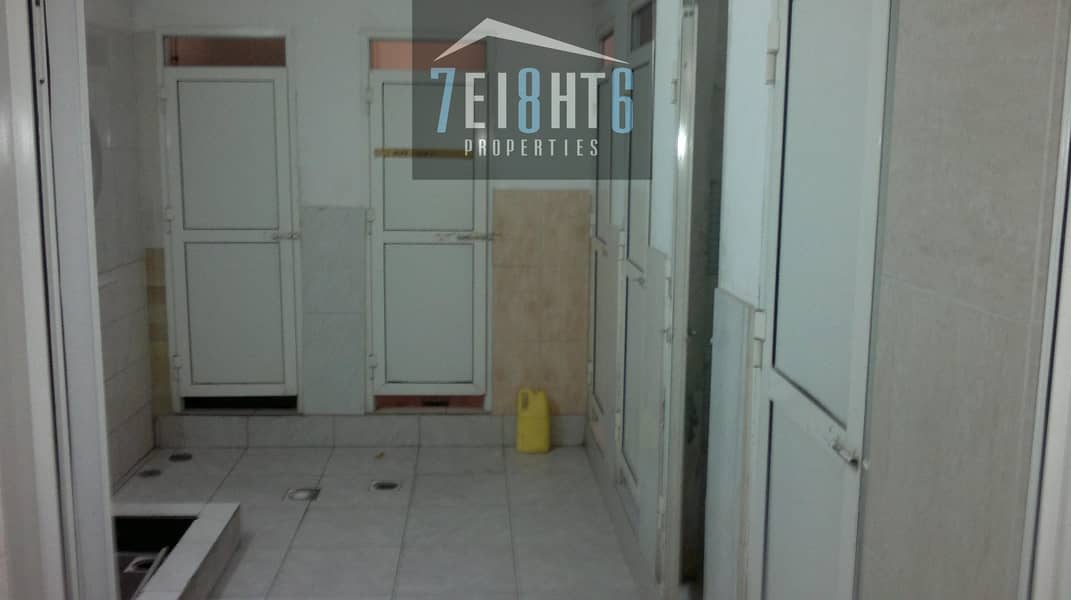 3 7 wasbasins + kitchen for rent in Al Quoz
