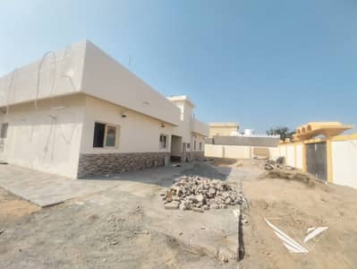 Spacious!7bedroom villa hall majlis inside ac inside parking al sabhka sharjah