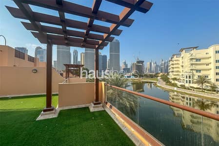 4 Bedroom Townhouse for Rent in Jumeirah Islands, Dubai - Lake views | Spacious layout | Close to amenities