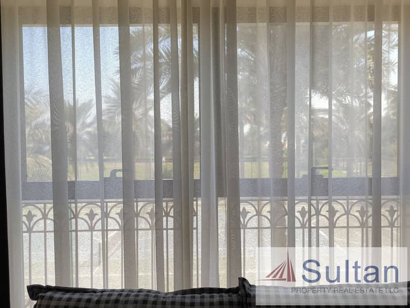 4 living room view. JPG