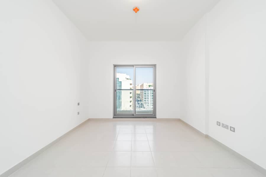 5 R7301535-Edit. jpg